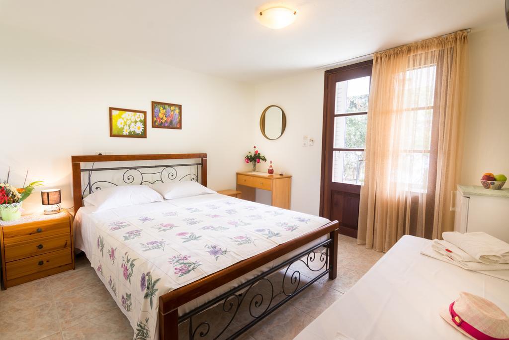 Pension Giannis Αdults Only Kinira Exterior foto